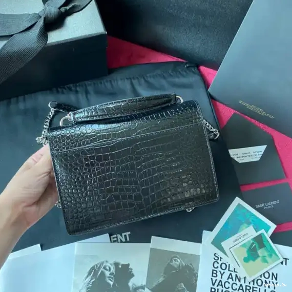 IN YSL CROCODILE-EMBOSSED SHINY SUNSET LEATHER 0523